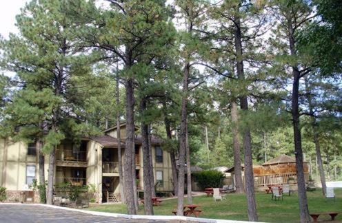 Village Lodge Рюидозо Екстериор снимка